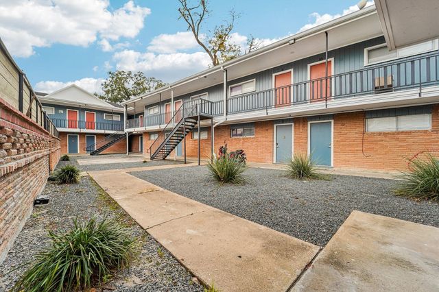 2807 Beauchamp Street 8, Houston, TX 77009