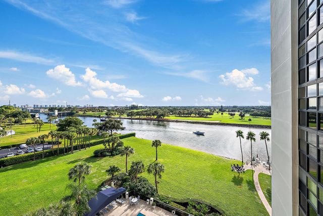 356 Golfview Road 805, North Palm Beach, FL 33408