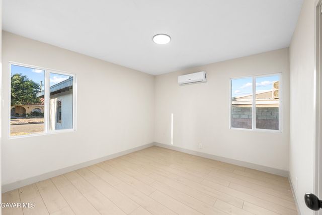1814 E Avenue Q-11, Palmdale, CA 93550