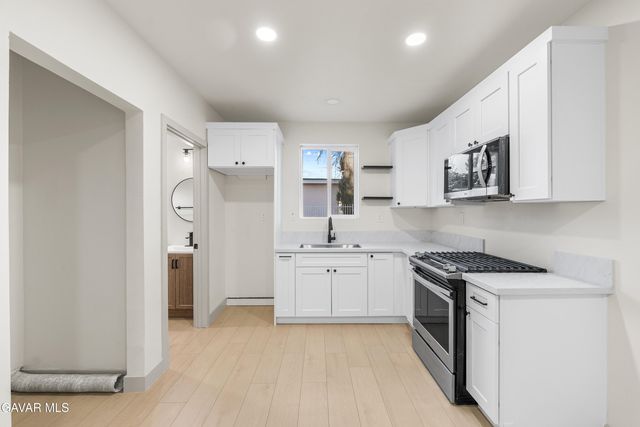 1814 E Avenue Q-11, Palmdale, CA 93550
