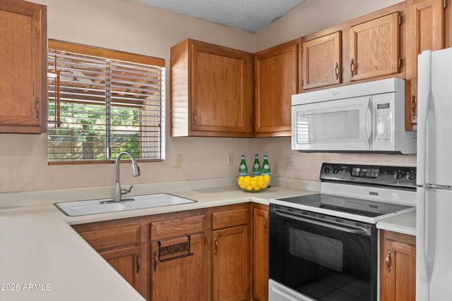 14607 N 40TH Place, Phoenix, AZ 85032