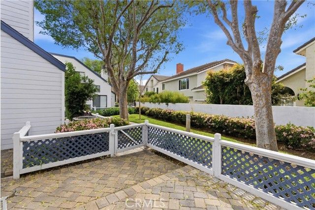 81 Briarglen, Irvine, CA 92614