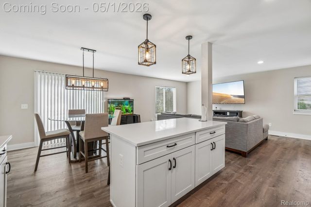 340 Dover Road, Waterford Charter Township, MI 48328
