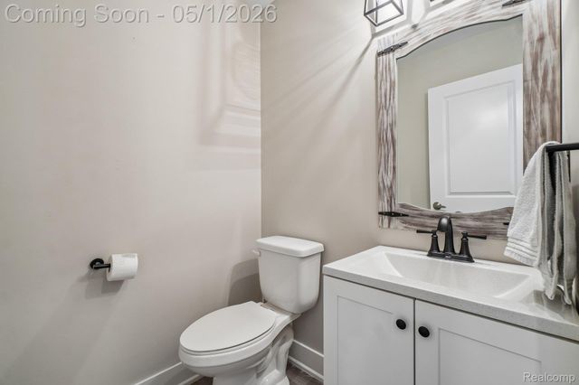 340 Dover Road, Waterford Charter Township, MI 48328