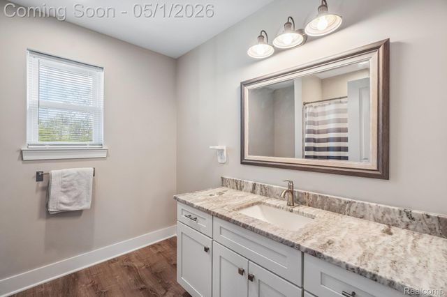 340 Dover Road, Waterford Charter Township, MI 48328