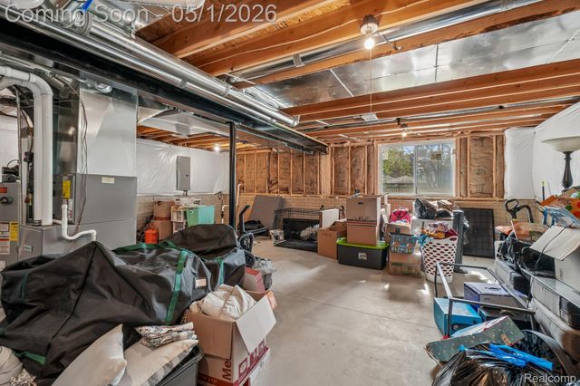 340 Dover Road, Waterford Charter Township, MI 48328