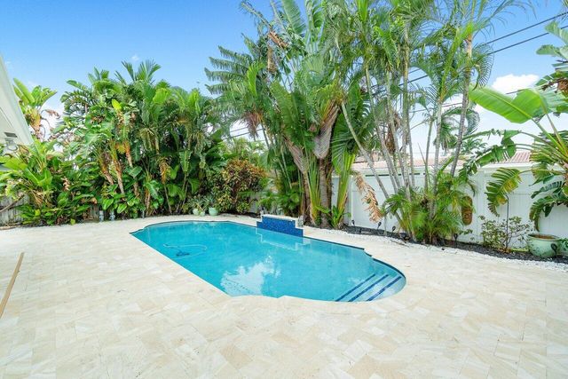 1301 SE 14 Drive, Deerfield Beach, FL 33441