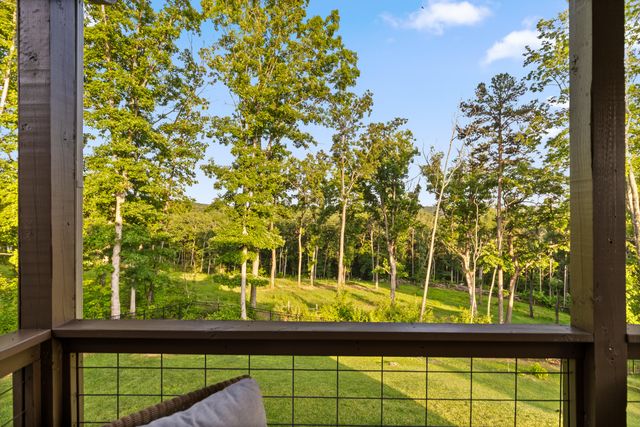 3520 Sweetshrub Way, Signal Mountain, TN 37377