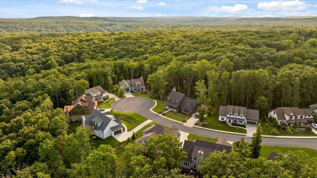 3520 Sweetshrub Way, Signal Mountain, TN 37377