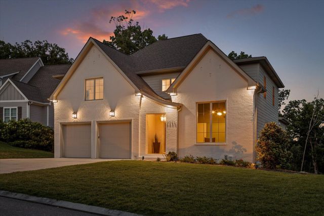3520 Sweetshrub Way, Signal Mountain, TN 37377