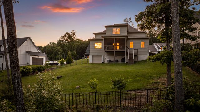 3520 Sweetshrub Way, Signal Mountain, TN 37377
