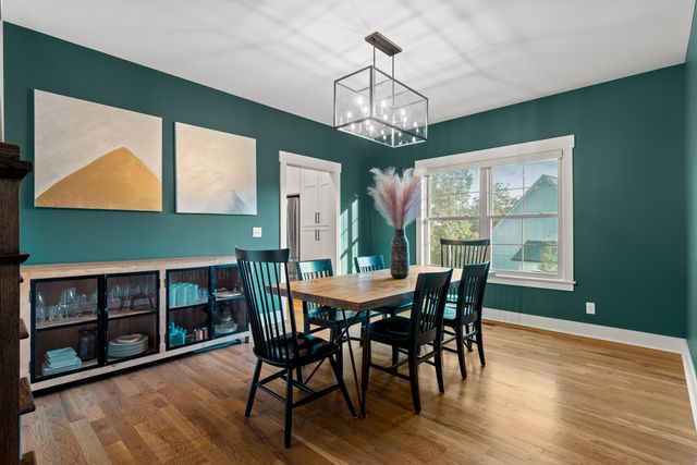 3520 Sweetshrub Way, Signal Mountain, TN 37377