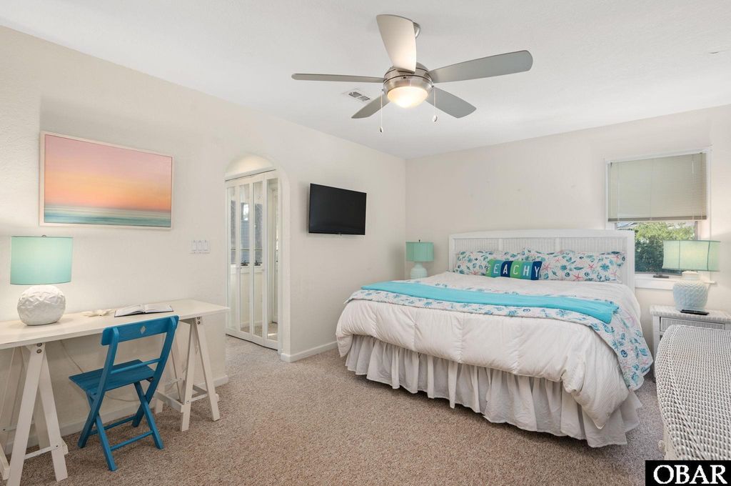Image 15 of property listing at 1138 Morris Drive Lot 722, Corolla, NC 27927