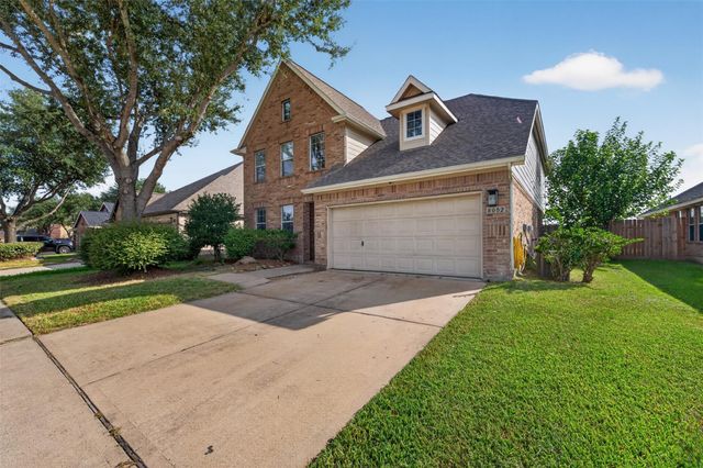 8002 Berkely Court, Baytown, TX 77521