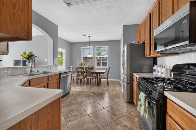 8002 Berkely Court, Baytown, TX 77521