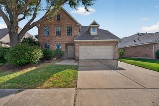 8002 Berkely Court, Baytown, TX 77521