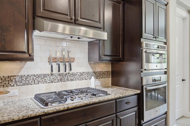 2705 San Milan PASS, Round Rock, TX 78665
