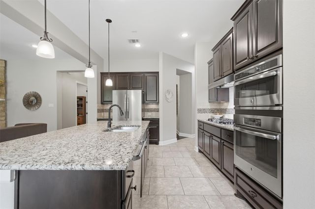 2705 San Milan PASS, Round Rock, TX 78665