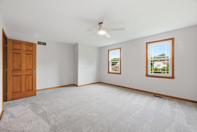 11125 Huntington Way NW, Pickerington, OH 43147