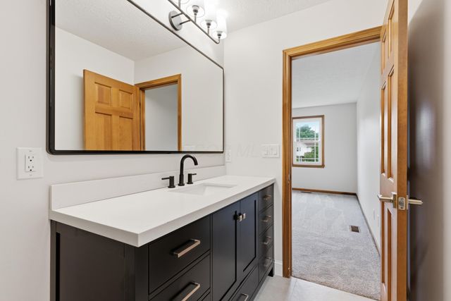 11125 Huntington Way NW, Pickerington, OH 43147
