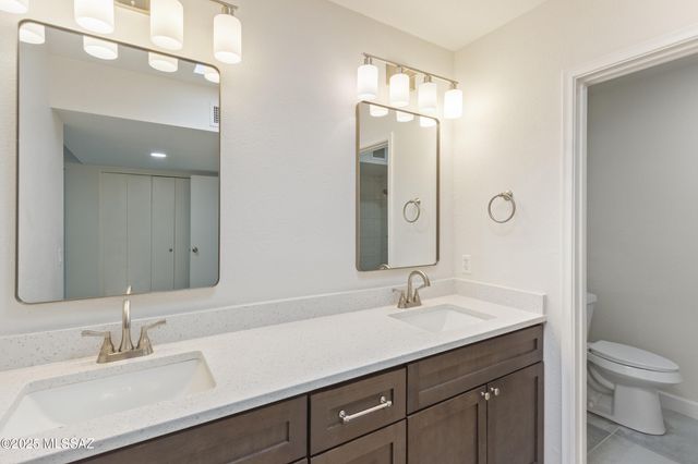 7413 E Wandering Road, Tucson, AZ 85750