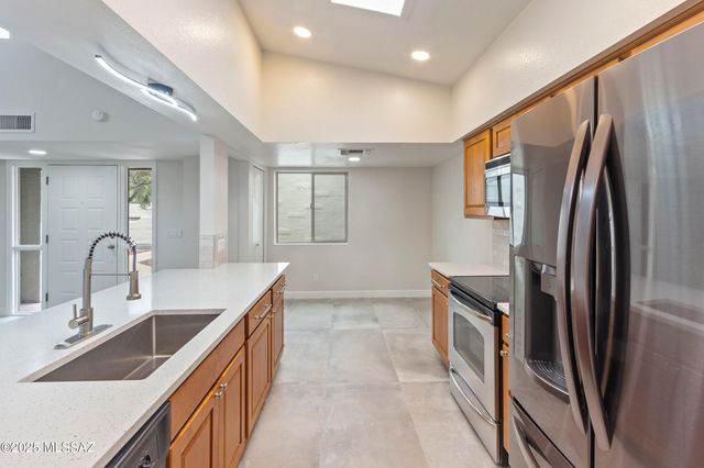7413 E Wandering Road, Tucson, AZ 85750