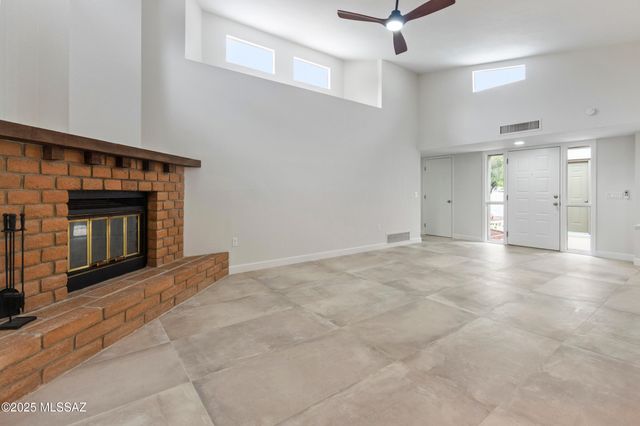 7413 E Wandering Road, Tucson, AZ 85750