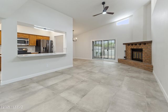 7413 E Wandering Road, Tucson, AZ 85750