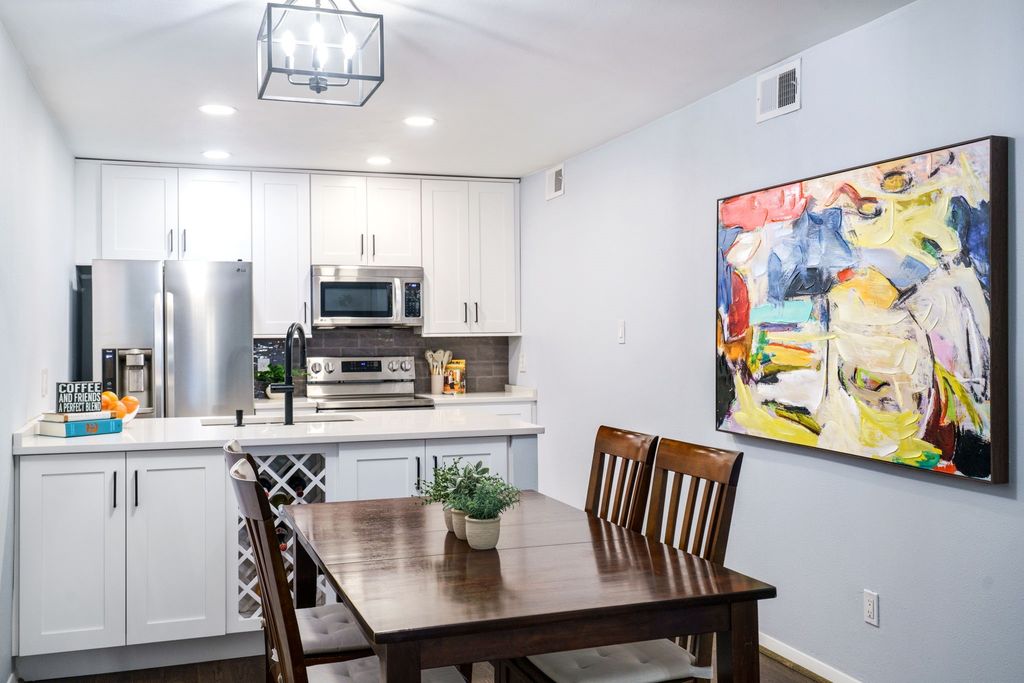 6073 Milton Street 238, Dallas, TX 75206