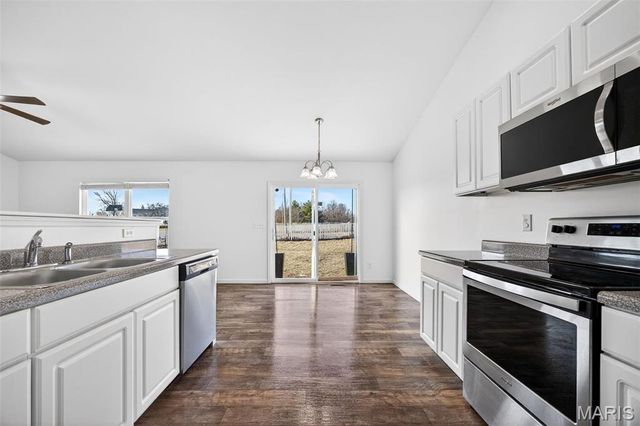 141 Rockford Drive, Troy, MO 63379