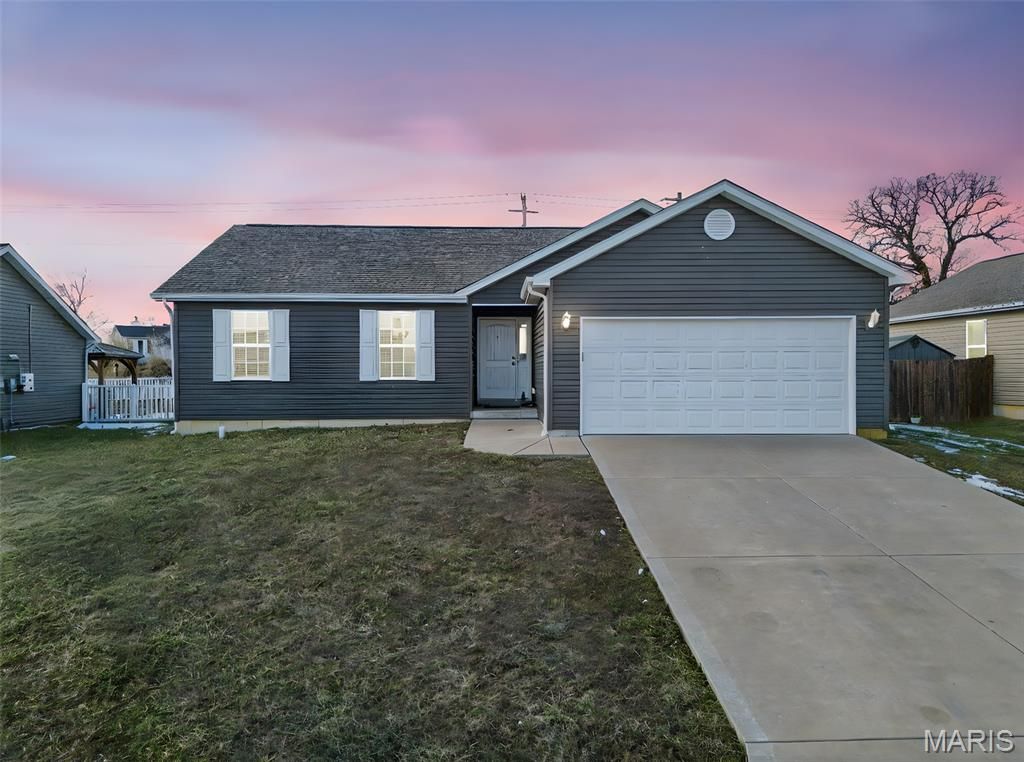 141 Rockford Drive, Troy, MO 63379
