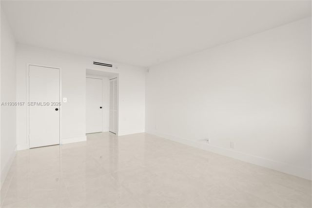 3180 S Ocean Dr 717, Hallandale Beach, FL 33009