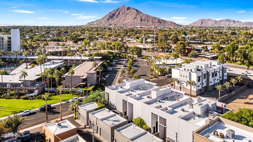 6909 E 1ST Avenue, Scottsdale, AZ 85251