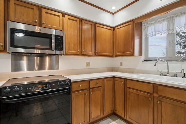 204 LIBERTY, Rostraver, PA 15012
