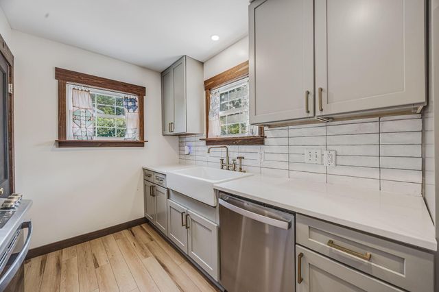 1829 Surrey Place, Columbus, OH 43219