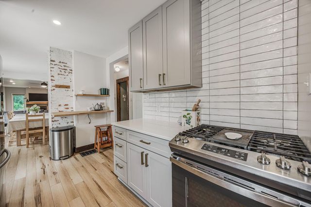 1829 Surrey Place, Columbus, OH 43219