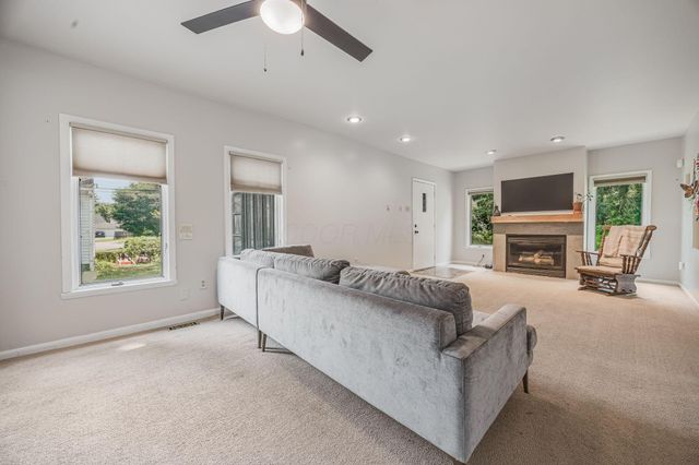 1829 Surrey Place, Columbus, OH 43219