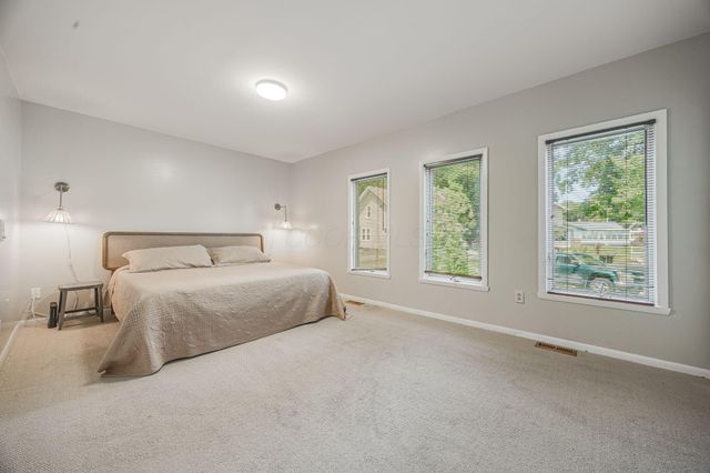 1829 Surrey Place, Columbus, OH 43219