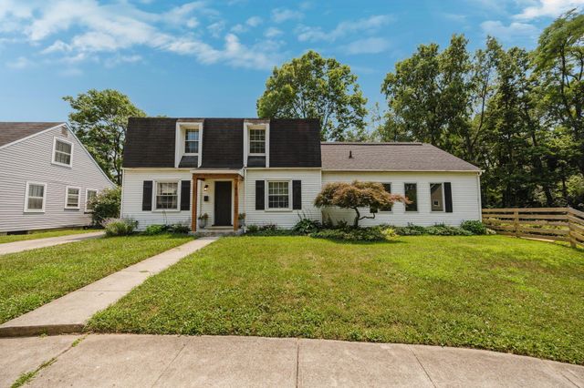 1829 Surrey Place, Columbus, OH 43219