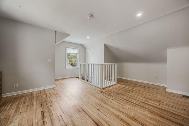 1829 Surrey Place, Columbus, OH 43219