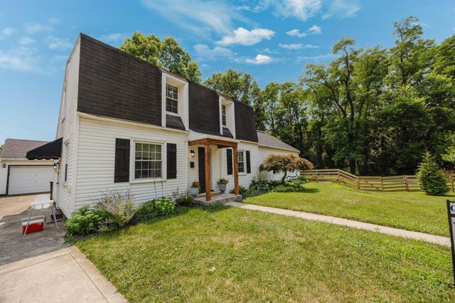 1829 Surrey Place, Columbus, OH 43219