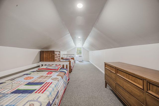 1829 Surrey Place, Columbus, OH 43219