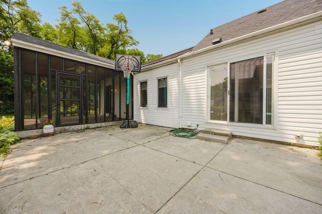 1829 Surrey Place, Columbus, OH 43219