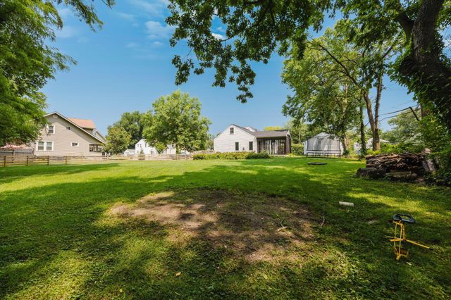 1829 Surrey Place, Columbus, OH 43219