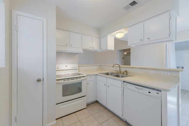 12603 Teague TRL B, Austin, TX 78729