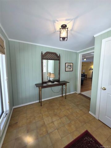 30 Tappen Drive, Melville, NY 11747