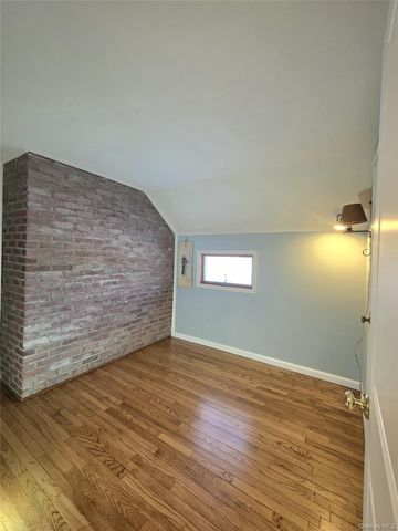 30 Tappen Drive, Melville, NY 11747