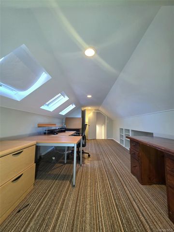 30 Tappen Drive, Melville, NY 11747