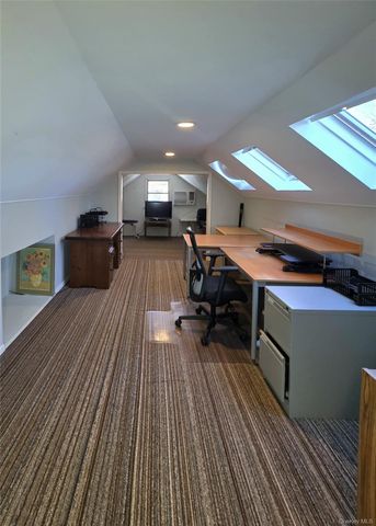 30 Tappen Drive, Melville, NY 11747