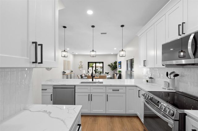 4308 W GRAY STREET 4, Tampa, FL 33609